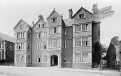 George Hotel 1892, Criccieth