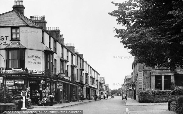 Photo of Criccieth, High Street c.1955