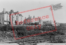 Terrace 1899, Criccieth