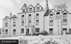 The Lion Hotel c.1950, Criccieth