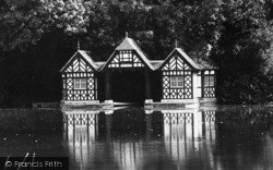 Crichel House, Boat House 1904, Crichel Ho