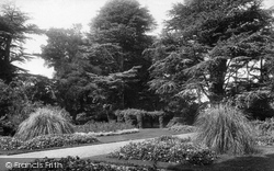 Crichel House, Corner Of Garden 1904, Crichel Ho