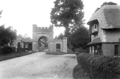 Crichel House, Park Entrance 1904, Crichel Ho
