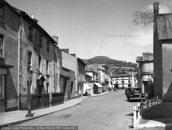 Photo of Crickhowell, High Street 1951