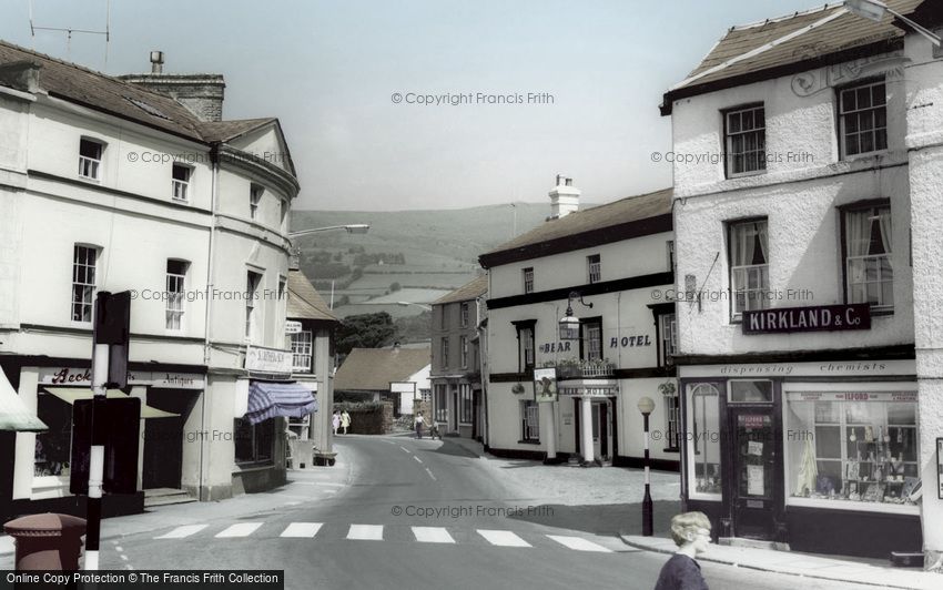 Crickhowell, High Street c1965