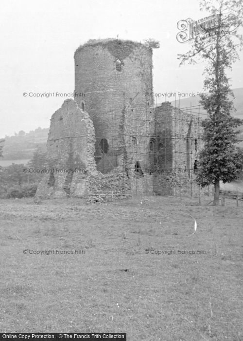 Photo of Crickhowell, Tretower Castle 1953
