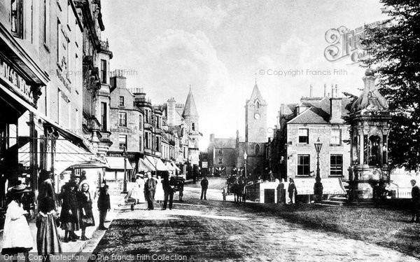 Photo of Crieff, James Square 1904