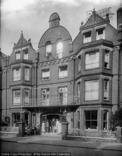 Photo of Cromer, Elmhurst Mansion  1922