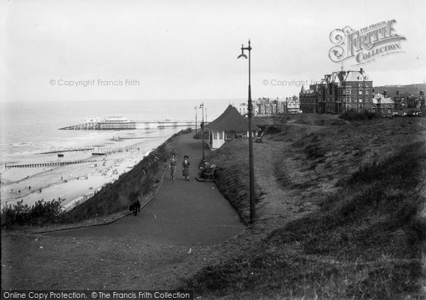 Photo of Cromer, From West 1933