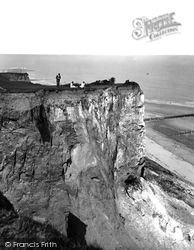 The Cliffs 1925, Cromer