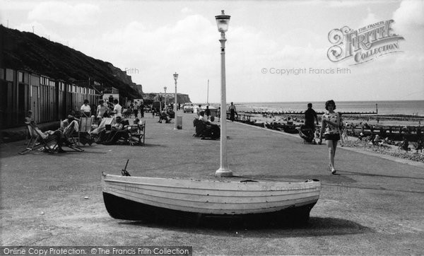 Photo of Cromer, West Beach c.1960