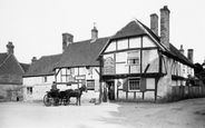 The Feathers 1906, Crondall