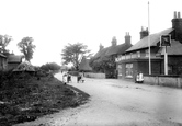 The Street And The Black Horse 1910, Crookham Village