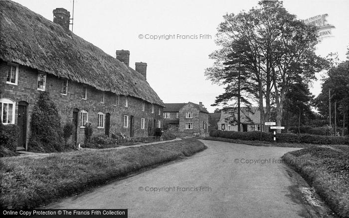 Photo of Cropredy, Station Road c.1955