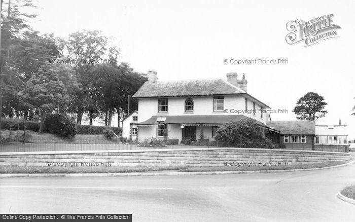 Photo of Crossgates, Guidfa Guest House c.1960