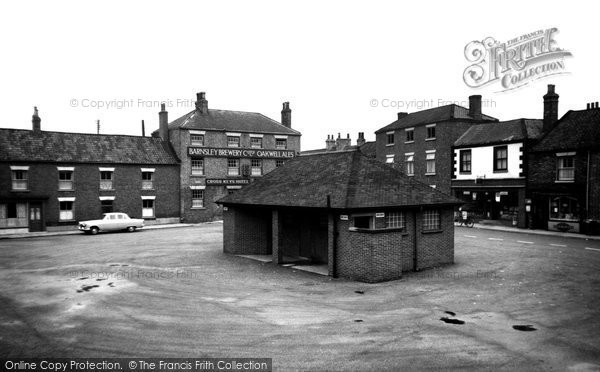 Photo of Crowle, The Market Place c.1960