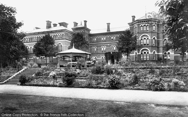 Photo of Crowthorne, Female Quarters, Broadmoor Asylum 1910