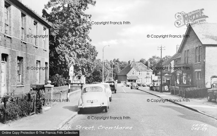 Photo of Crowthorne, High Street c.1960