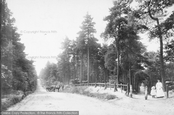 Photo of Crowthorne, Sandhurst Road 1907