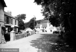 Village 1936, Croyde