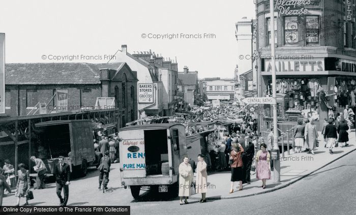 Photo of Croydon, Surrey Street 1957