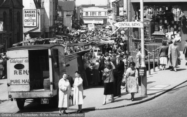 Photo of Croydon, Surrey Street 1957
