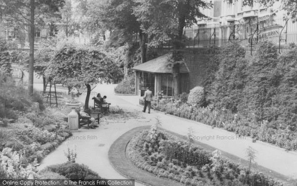 Photo of Croydon, The Gardens c.1960