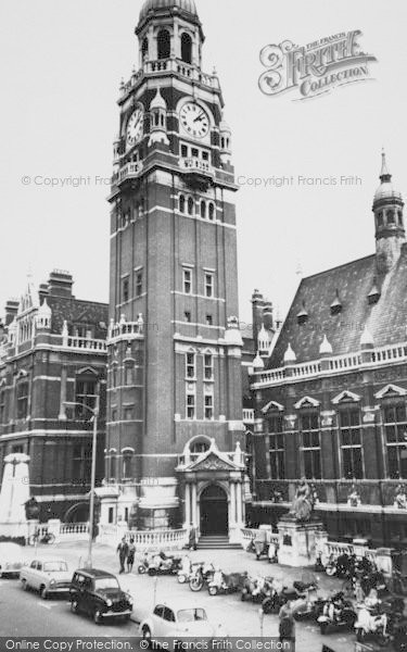 Photo of Croydon, Town Hall c.1965
