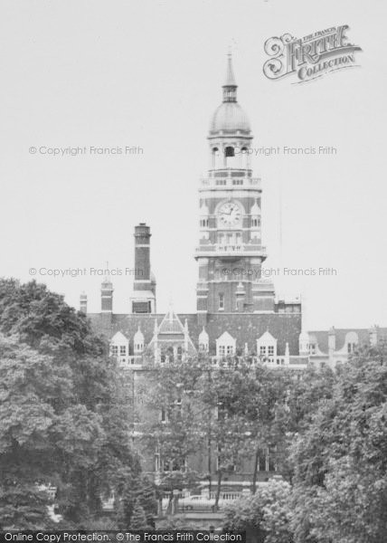 Photo of Croydon, Town Hall c.1970