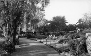 Croydon, Wandle Park c1955