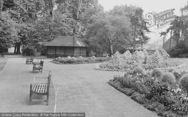Photo of Croydon, Wandle Park c.1970