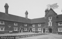 Whitgift Hospital Of The Holy Trinity c.1955, Croydon