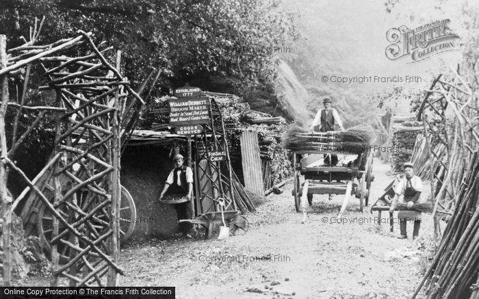 Photo of Croydon, William Bennett, Broom Maker c.1890