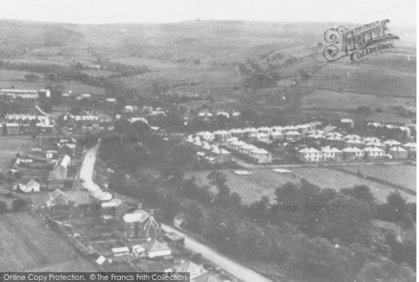 Photo of Crynant, The Village c.1955