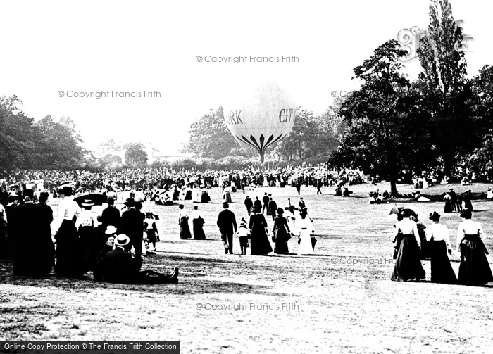 Photo of Crystal Palace, Ballooning c.1895