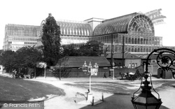 The Pavilions 1900, Crystal Palace