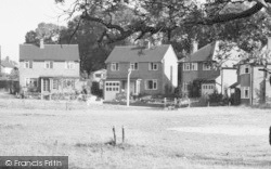 Cartledge Close Houses c.1960, Cuddington