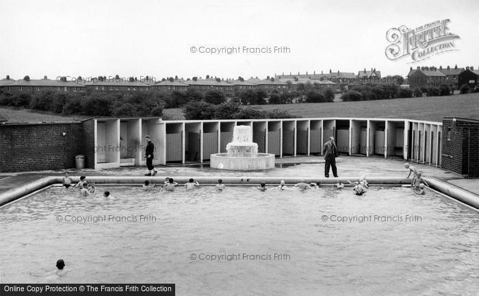 Photo of Cudworth, Swimming Baths c.1960