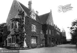 College 1900, Culham