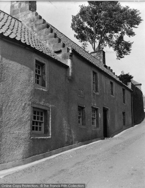 Photo of Culross, Tanhouse Brae 1953