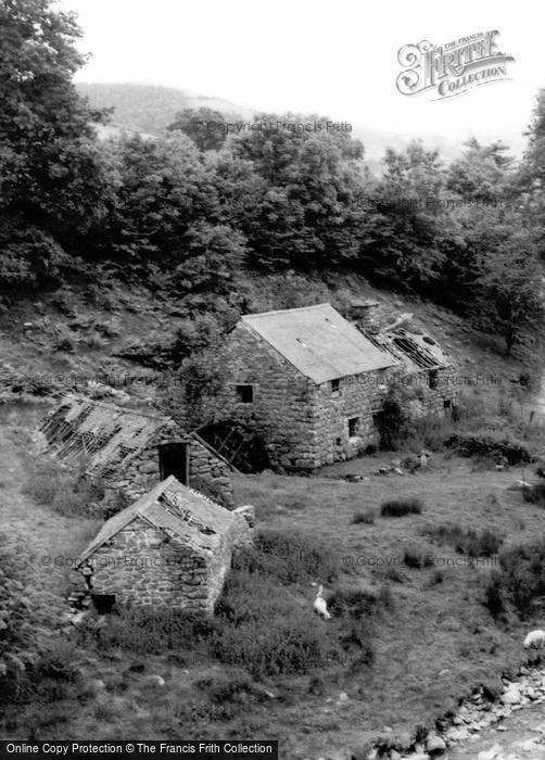 Photo of Cwm Llinau, The Old Mill c.1960