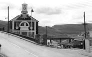 c.1955, Cymmer