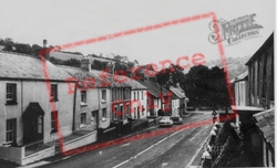 Main Road c.1960, Cynwyl Elfed