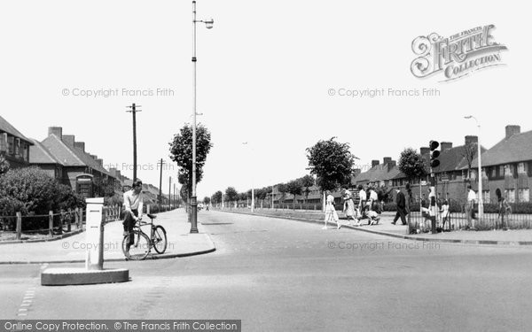 Photo of Dagenham, Valence Avenue c1955
