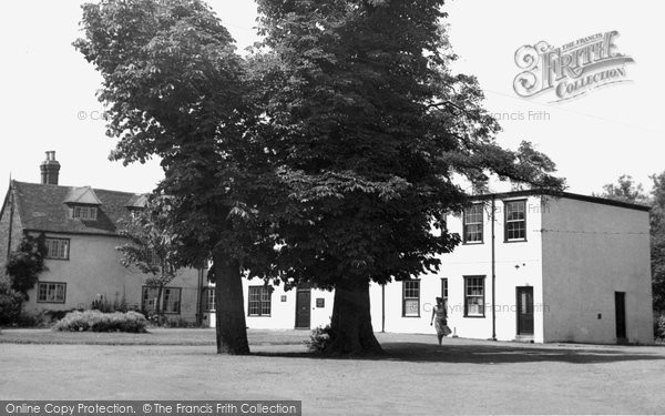 Photo of Dagenham, Valence House c.1960