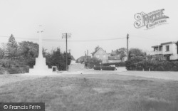 Memorial And High Road c.1960, Danbury