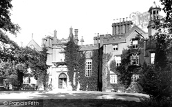 The Palace 1906, Danbury