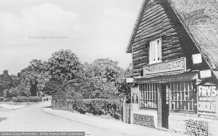 Photo of Darenth, The Thatched Shop, High Road c.1910