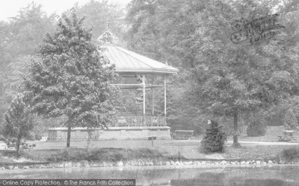 Photo of Darlington, Bandstand, South Park 1898