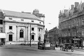 Entrance To Northgate 1926, Darlington